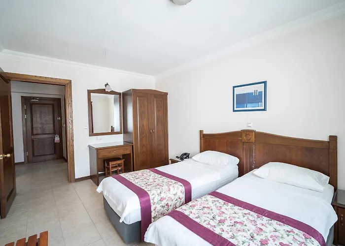 Aparthotel Fora 3*