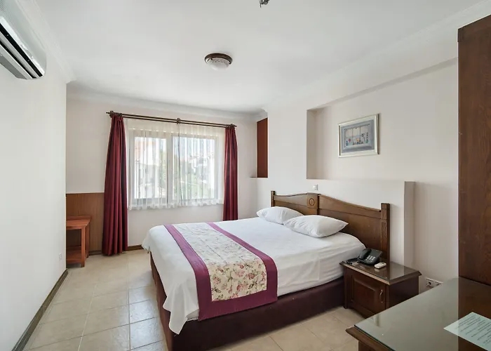 Aparthotel Fora 3*